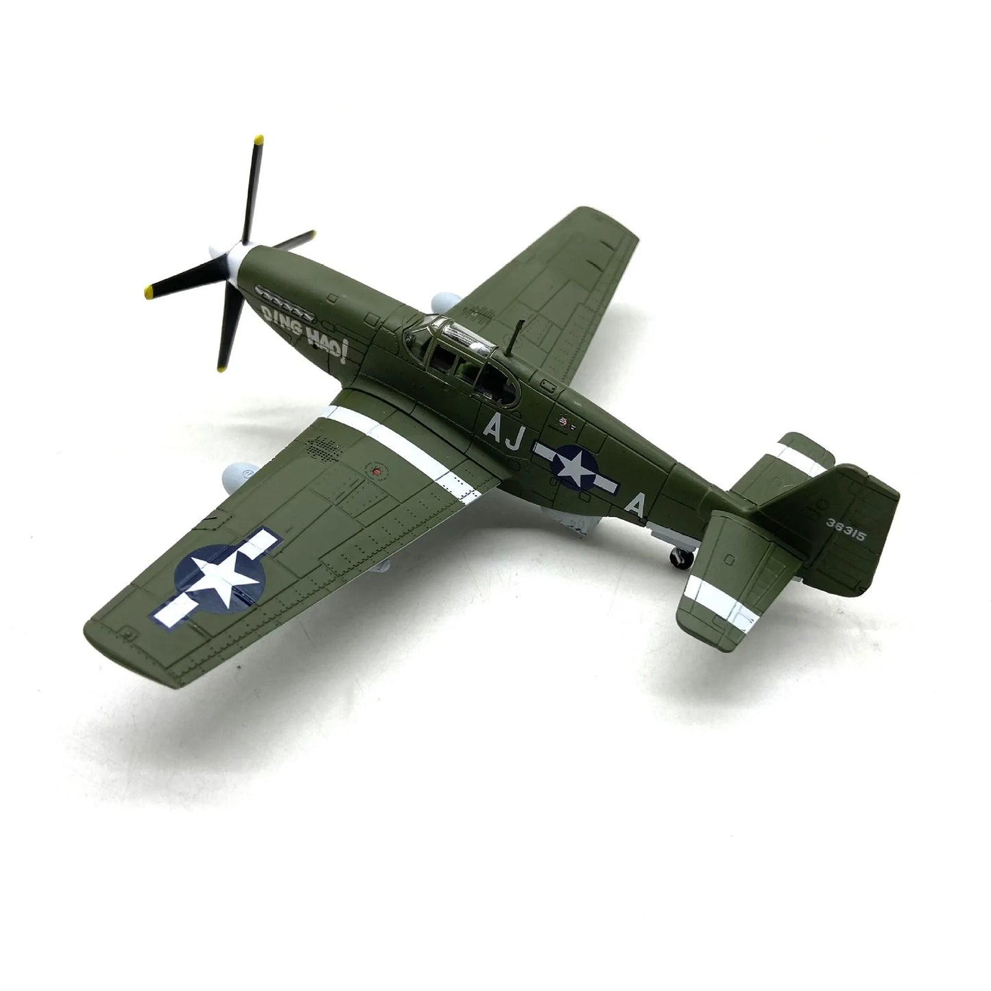 1/72 Scale Military WW2 P-51B Mustang Fighter Aircraft Model Alloy Metal High Simulation Airplane Models Toys With Display Stand